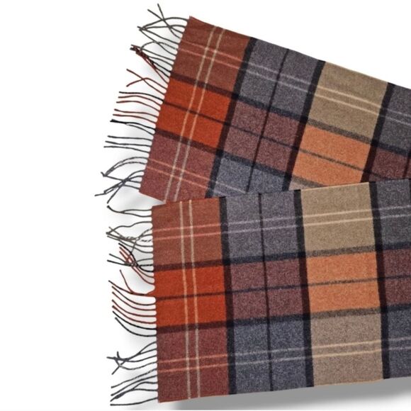 JOS A BANKS CASHMERE SCARF - Picture 2 of 5